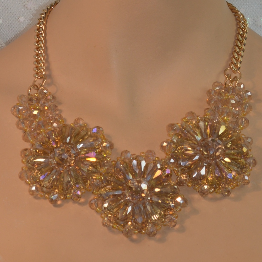 Big statement Necklace Costume NEW